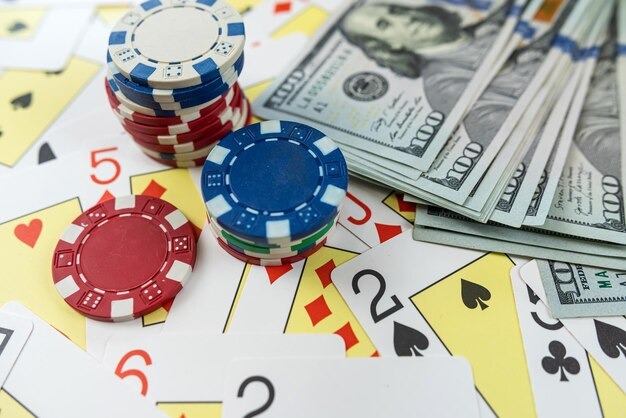 Live Casino Hold'em dealer stream Live Casino Hold'em dealer stream